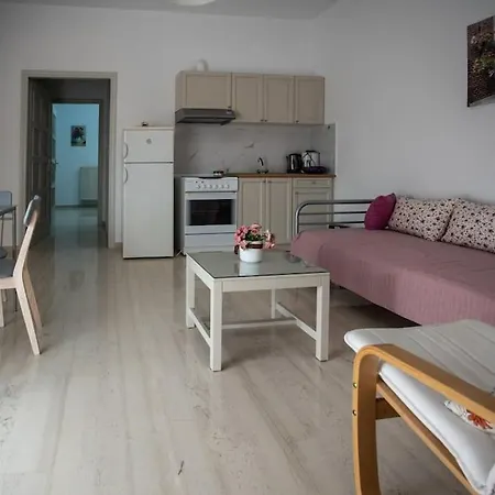 George 3 Apartment *